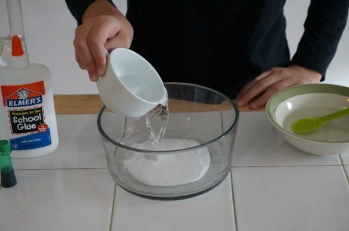 how to make slime with laundry detergent and glue